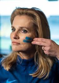 Jun 16, 2021 · sarina wiegman was vereerd, die zonnige dag. 10 Ideeen Over Sarina Wiegman Voetbalvrouwen Voetbal Vrouwenvoetbal
