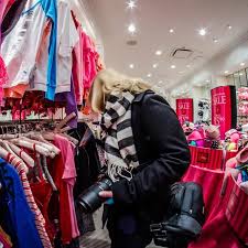 (write it down or take a picture) victoria's secret credit card. Victoria S Secret Credit Card What To Know Before You Apply