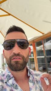 Patrick Hofer Vinnit X