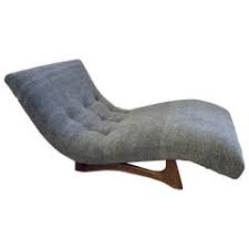 The chaise longue is an upholstered piece of furniture that was made popular in france in the early 16th century. 1960s Chaise Longues 106 For Sale At 1stdibs
