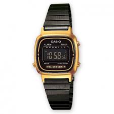 Oltre ai classici con cinturino in troviamo quelli placcati in oro, quelli in metallo color oro e quelli certificati in oro. Offerta Orologio Casio Vintage Mini Nero Oro 26 Mm A Prezzo Basso