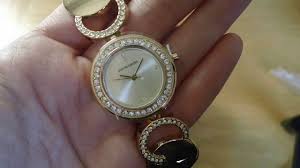Neue trends frische designs einzigartige outfits jetzt kaufen & trendsetter werden! Review Pierre Cardin 4665 Beautiful Gold Crystal Lady Watch Youtube