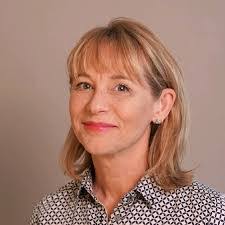 Lori Gatlin's Instagram, Twitter & Facebook