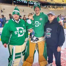 Har tidigare spelat i aik och frölunda. Anton Khudobin Ben Bishop Winter Classic Stars Hockey Hockey Teams Hockey Players