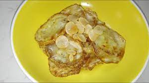 800 gr di zucchine 10 foglie di basilico 3 spicchi d'aglio 2 bicchieri d'olio e.v.o. Zucchina Fritta In Agrodolce Ricetta Siciliana Youtube