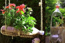 20 cm (lubang) x 10 cm (alas) x 9… selengkapnya ». Mau Teras Rumah Anda Tampil Cantik Eksplorasi Tanaman Pot Gantung Halaman All Kompas Com