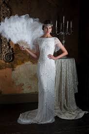 Abito gioiello in stile twenties. Un Abito Da Sposa Alternativo La Fata Madrina Alessandra Cristiani