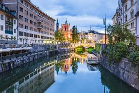 Traditionelle slowenische küche in modern. Slowenien Ljubljana Geo