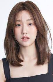 Therefore, you absolutely need to try it. Medium Length Korean Layered Haircut Novocom Top