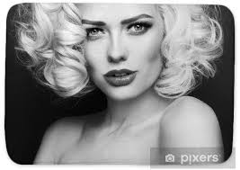Try this hairstyle to create a quirky and unique look. Black And White Vintage Style Portrait Of Young Beautiful Sexy Blonde Pin Up Girl With Curly Hair Over Grunge Background Bath Mat Pixers We Live To Change