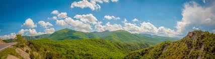 The painted advertisements of old are alive and vibrant in this georgia mountain town. Blue Ridge Travel Cost Average Price Of A Vacation To Blue Ridge Food Meal Budget Daily Weekly Expenses Budgetyourtrip Com