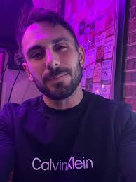 Karaoke back tonight at Murphy's Irish Pub in Mandurah! Get in early for a  feed from 5pm, stay for the singing from 8pm until late!