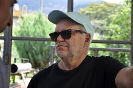 Escultura del cubano Julio Larraz embellece Pietrasanta (Italia)