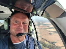 I love this plane! The Cirrus SR 20 is one of the coolest airplanes to fly.  Did a flight today from Flying Cloud Airport/Eden Prairie down to Prior  Lake, Jordan, Waconia and