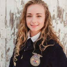 Nicole Cray's Instagram, Twitter & Facebook