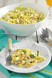 салат с курицей и грибами и огурцами и яйцами Salat Nur Eda Ovoshnye Blyuda