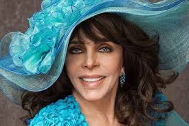 Verónica Castro se siente satisfecha y le gusta darle prioridad al descanso