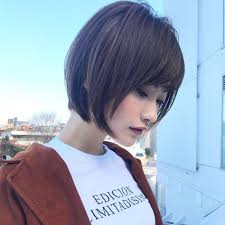 前下がりショートヘア 最高に綺麗な横顔に ヘアカット ヘアスタイリング ヘアスタイル