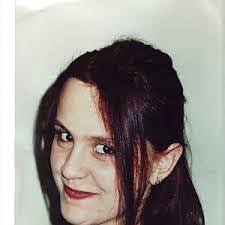 Cynthia Theis's Instagram, Twitter & Facebook