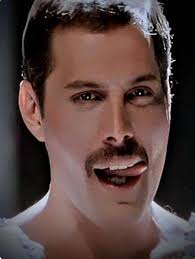 Hello loves. Freddie is getting ready for Christmas. Let's all have a good  night dreaming of a white Christmas with him by our side💕💕💕