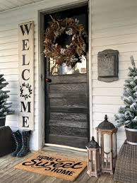 40 Rustic Farmhouse Front Porch Decorating Ideas In 2020 Front Porch Decorating Exterior Door Designs Porch Decorating