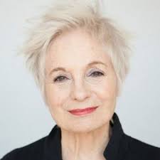 Rachel Racine (@cellequiva)