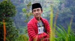 Cara melacak nomor hp yang tidak aktif menggunakan aplikasi yang satu ini juga tergolong gampang banget loh, geng. Profil Biodata Hafidzul Ahkam Vokalis Syubbanul Muslimin Yang Banyak Diidolakan Akhwat Travel Jaya