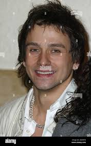 Tim Howar at the Dominion Theatre for the launch of the Theatregoers'  Choice Awards 2004 Stock Photo