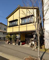 や まこ 荘
