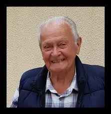 IN MEMORIAM: BARRY PASCOE