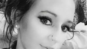 Jessica Gambill's Instagram, Twitter & Facebook