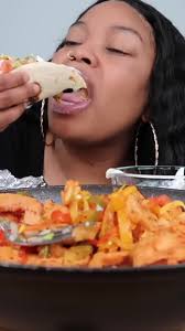 Mimis Fiesta Chicken and Shrimp Minis