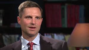 Keith Lonergan's Instagram, Twitter & Facebook