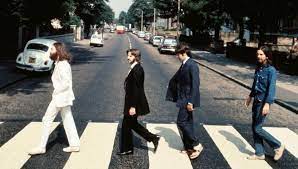 The Beatles Have Climbed All The Way Back To The Top Of The Charts After 49 Years And 252 Days Since They Were Origin Abbey Road The Beatles Beatles Abbey Road