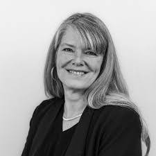 Rikki Garrett's Instagram, Twitter & Facebook