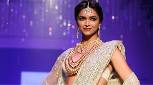 Top bollywood actresses, जो साड़ी में बेहद खूबसूरत लगती हैं! Actress Saree 639x960 Wallpaper Teahub Io