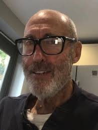 Snatches of the inside story of De Gaulle's Non. A thinking Leaver's essay 