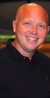 Adam Perryman's Instagram, Twitter & Facebook