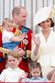 Ces questions sont l'occasion pour sir david attenborough de rassurer les enfants de kate et william sur l'avenir de la planète. Kate Middleton And Prince William Shared A New Photo Of Princess Charlotte For Her 6th Birthday Vogue Paris