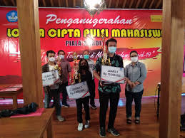 Maybe you would like to learn more about one of these? Tiga Mahasiswa Ptm Juara Lomba Puisi Piala Kemendikbud Pwm Jawa Tengah