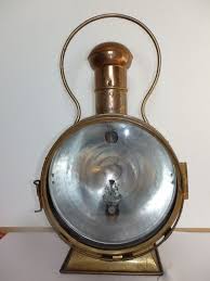 Vintage Laternen Sbb Lok Laterne Petroleumlampe Bahnlampe Petroleu Ein Designerstuck Von Kirschlorbeerblatt Candle Lamps Railroad Lanterns Candle Lanterns