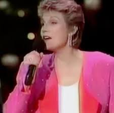 Anne Murray and Dawn Langstroth Worldwide fans group