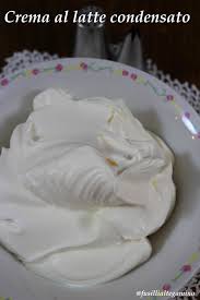 Dal punto di vista chimico, il latte rientra nella famiglia dei colloidi, un'emulsione per l'esattezza, che contiene al suo interno, oltre all'acqua e all'olio, alcune macromolecole, ovvero composti aventi grandezza superiore ai 500 nm come, ad esempio, proteine e acidi. Fusillialtegamino Crema Al Latte Condensato Favolosa