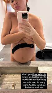 Pregnant Chrissy Teigen shares nude selfie