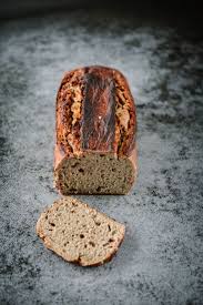 Holsteiner Bauernbrot Mit Sauerteig Kochen Macht Glucklich Rezept In 2020 Bauernbrot Sauerteig Brot Backen