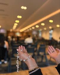 𝐅𝐥𝐚𝐬𝐡𝐛𝐚𝐜𝐤 𝐅𝐫𝐢𝐝𝐚𝐲 On Wednesday night, the youth gathered to  pray the 7 sorrows of Mary rosary. 𝐖𝐞 𝐞𝐧𝐜𝐨𝐮𝐫𝐚𝐠𝐞 𝐚𝐥𝐥  𝐲𝐨𝐮𝐭𝐡 𝐚𝐠𝐞𝐝 𝐛𝐞𝐭𝐰𝐞𝐞𝐧 𝟏𝟖-𝟑𝟓 𝐲𝐞𝐚𝐫𝐬 𝐭𝐨 𝐣𝐨𝐢𝐧 𝐮𝐬!l