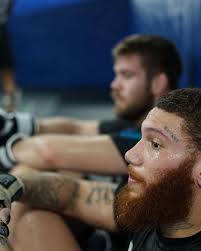 Steve Mowry (@tallstevefightspeople) • Photos et reels Instagram