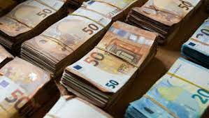 Check spelling or type a new query. Selfmade Millionar Packt Aus So Werden Sie Reich In Nur Zehn Minuten Geld