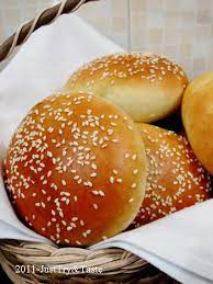 Berikut resep yang bisa dicoba. Obsesi Roti 7 Membuat Roti Burger Burger Bun Rotis Resep Burger Makanan Pendamping