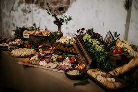 Got an event planned this year with a unique theme? Give us some inspo, and  we can curate a customized table just for you! Plates, napkins, greenery  and florals included! For more